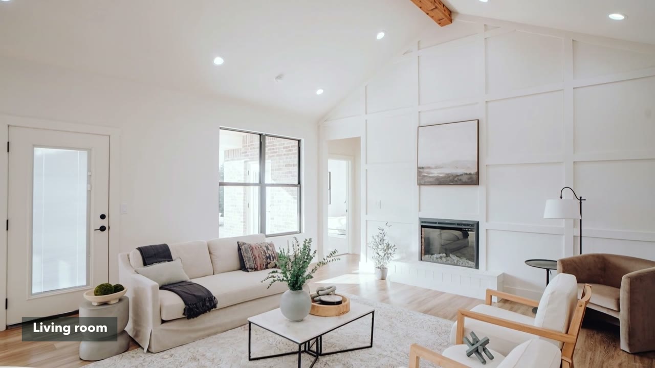 Property tour from listing photos for Studio sample (Property tours from photos)